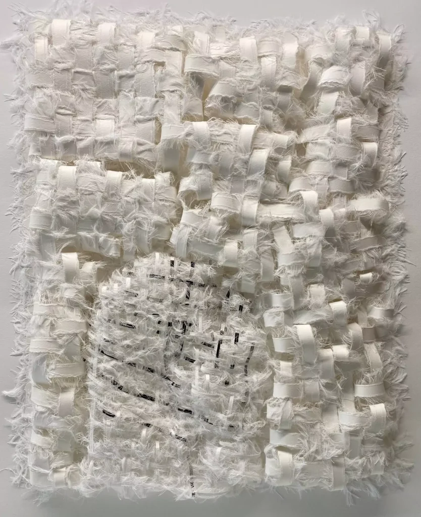 obra de francesca poza Material e inmaterial 90 x 80 cm. Tejido papel Hahnemühle de 300gr. Tarlatana 2024