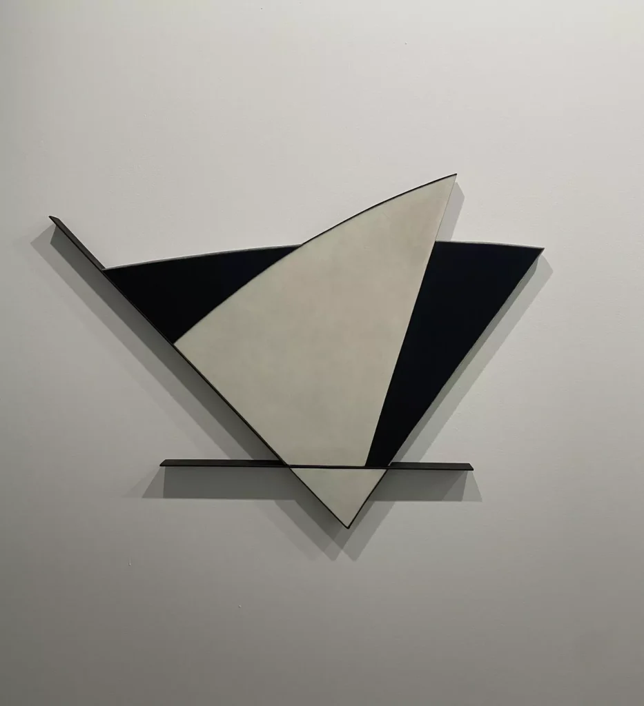 obra de santiago serrano Silenciarios y Quimeras Técnica mixta sobre lienzo, madera y hierro 70 x 96 cm. 2022-2023