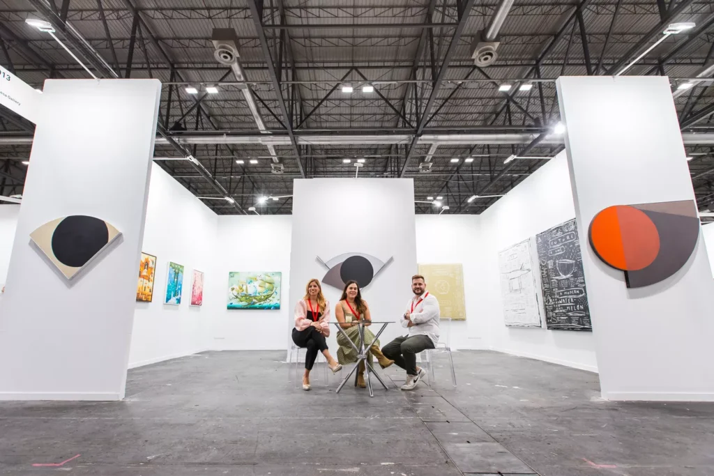 ocio-Martinez-Mariana-Rey-y-Raul-Alonso-de-Marquesa-Gallery-en-Estampa-2025