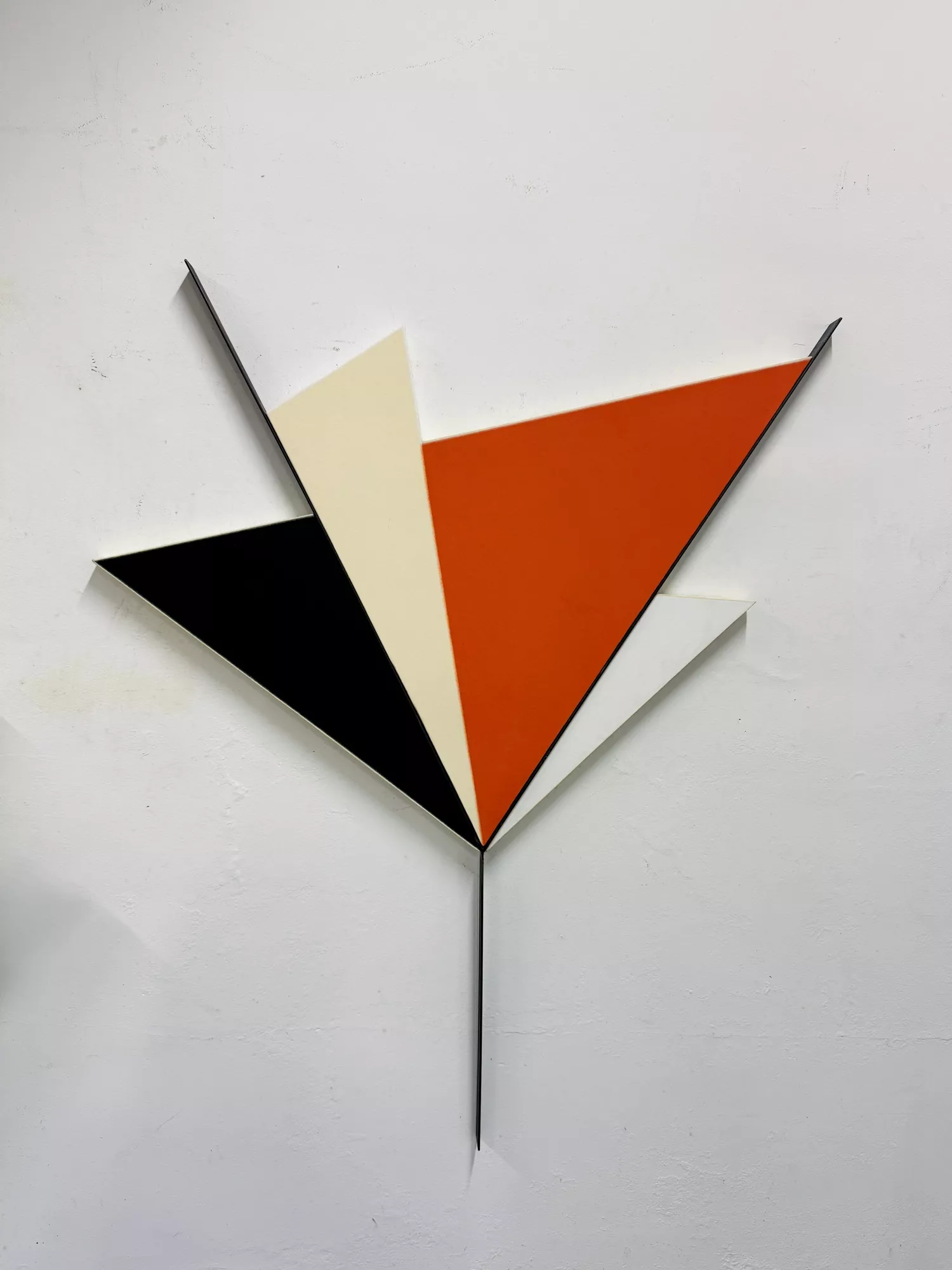 Quimera, Técnica mixta sobre lienzo, madera y hierro, 140 x 120 cm.